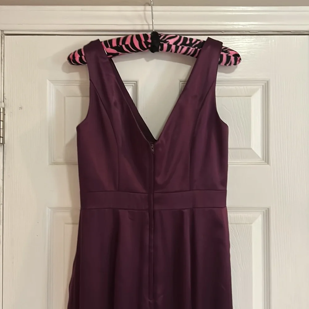 Beautiful Formal/bridesmaid/mother of the bride dress with crystal detail - Picture 4 of 5